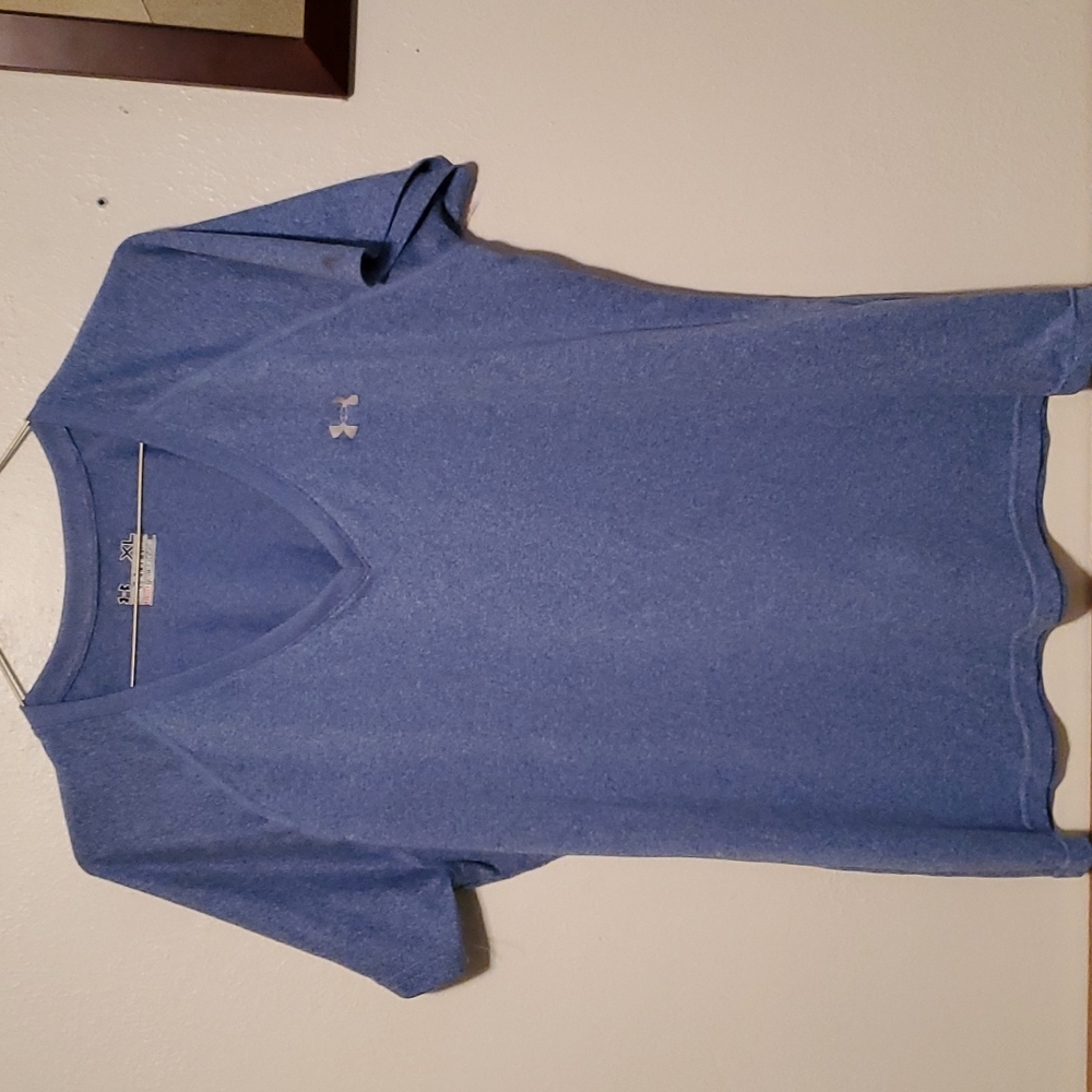 Under Armour heat gear workout top
